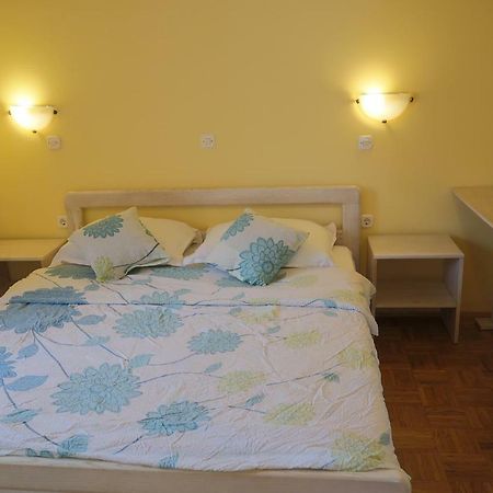 Guest House Ivo Ловран Экстерьер фото