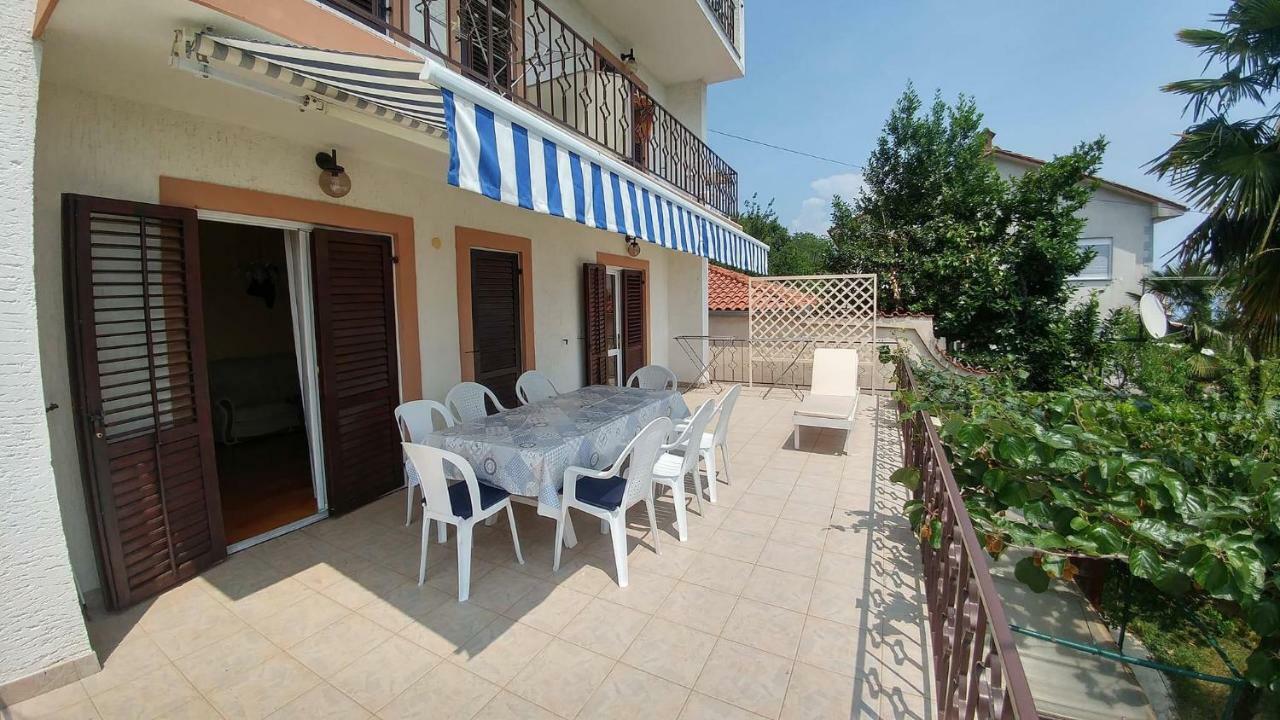 Guest House Ivo Ловран Экстерьер фото