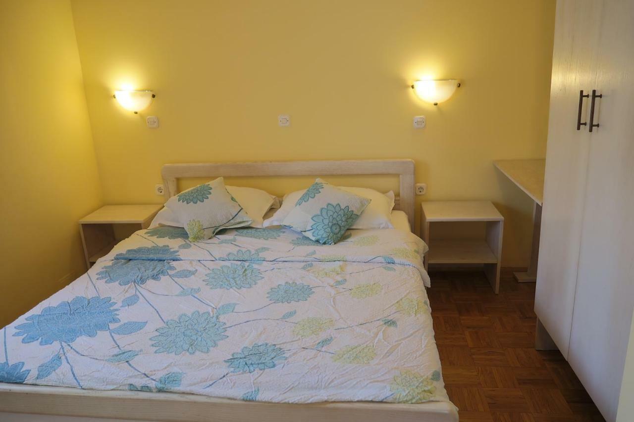 Guest House Ivo Ловран Экстерьер фото