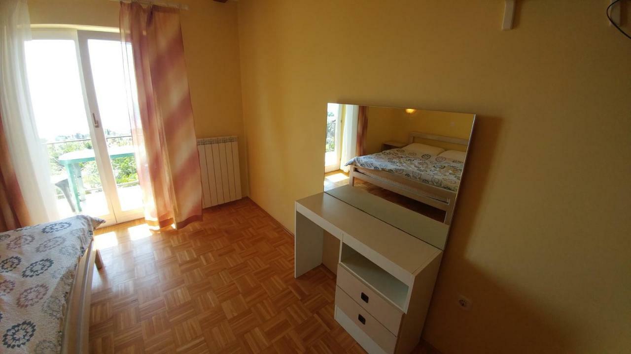 Guest House Ivo Ловран Экстерьер фото